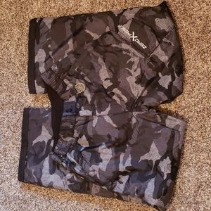 Zero Xposur ski pants- like new condition